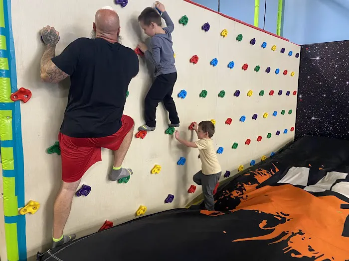Mountain Air Trampoline Park Picture 5