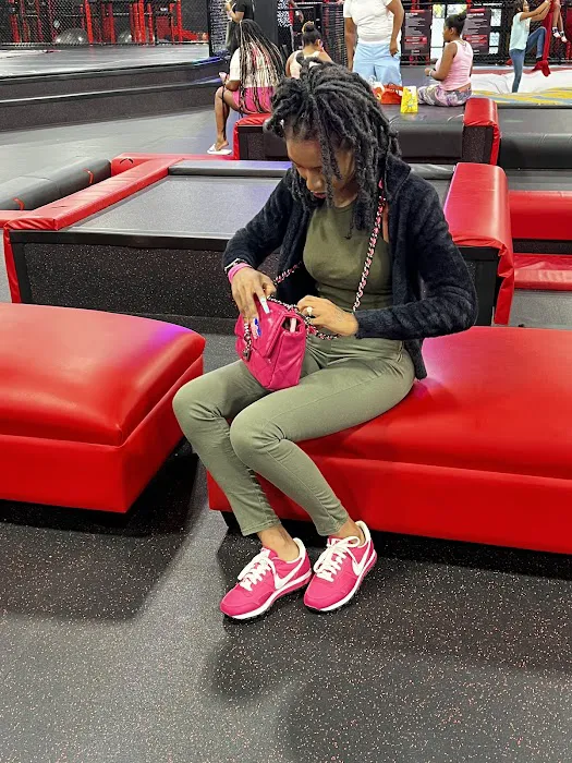 Sky Zone Trampoline Park Picture 5