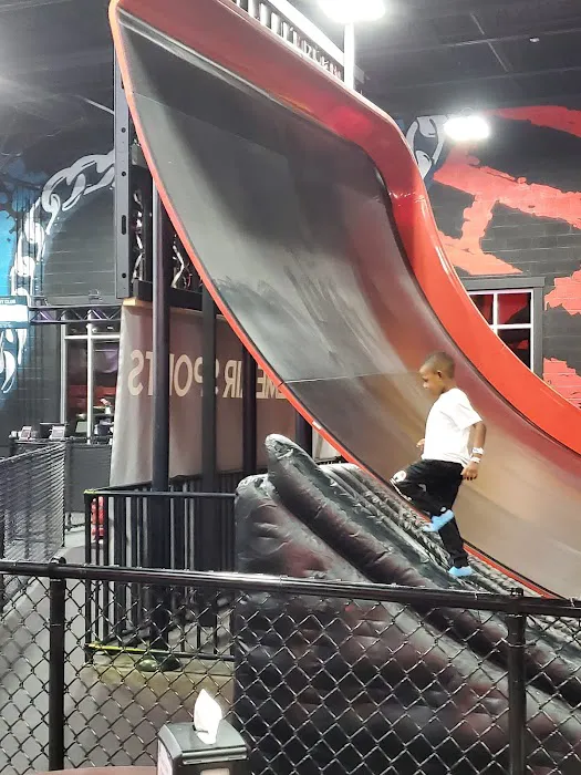 Sky Zone Trampoline Park Picture 10