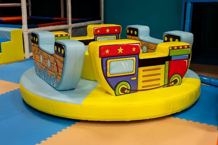 Boomerang Play Center Picture 3