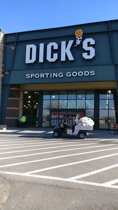 DICK'S Sporting Goods Picture 9