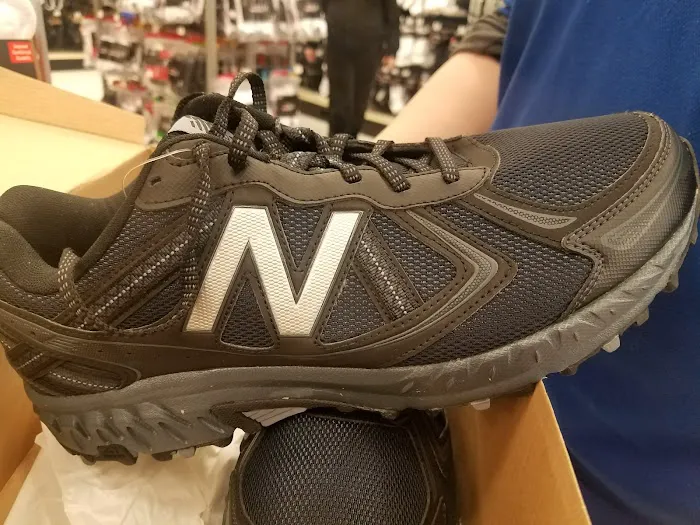 Academy Sports + Outdoors Picture 10
