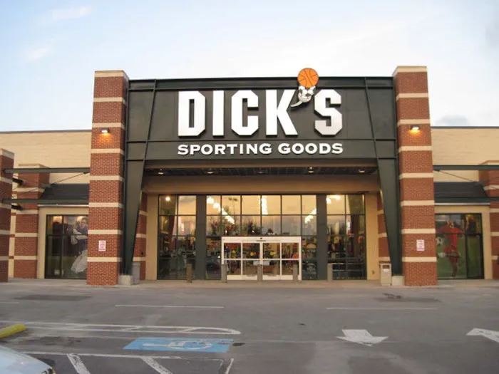 DICK'S Sporting Goods Picture 7