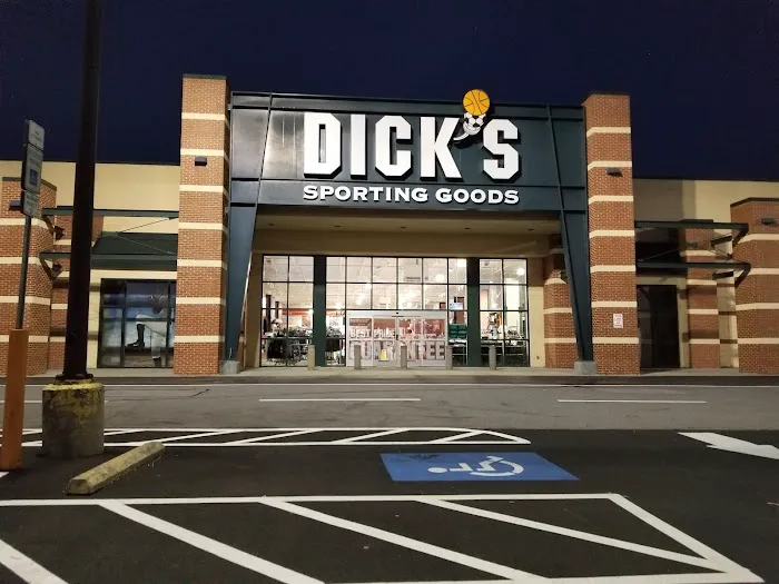 DICK'S Sporting Goods Picture 5