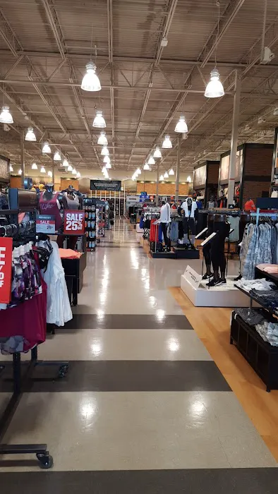 DICK'S Sporting Goods Picture 5