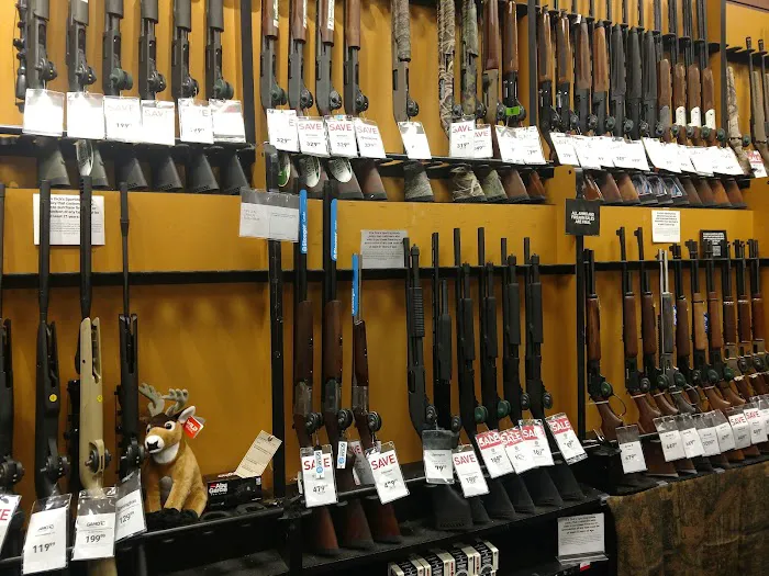 DICK'S Sporting Goods Picture 1