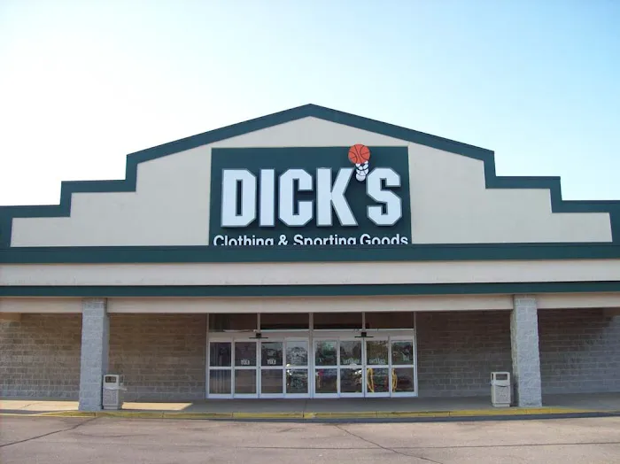 DICK'S Sporting Goods Picture 7