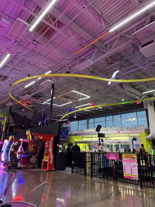 Urban Air Trampoline and Adventure Park Picture 5