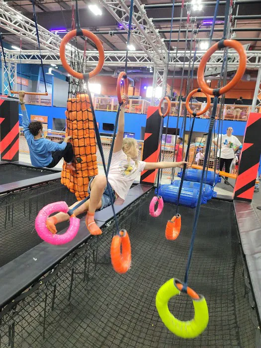 Sky Zone Trampoline Park Picture 6