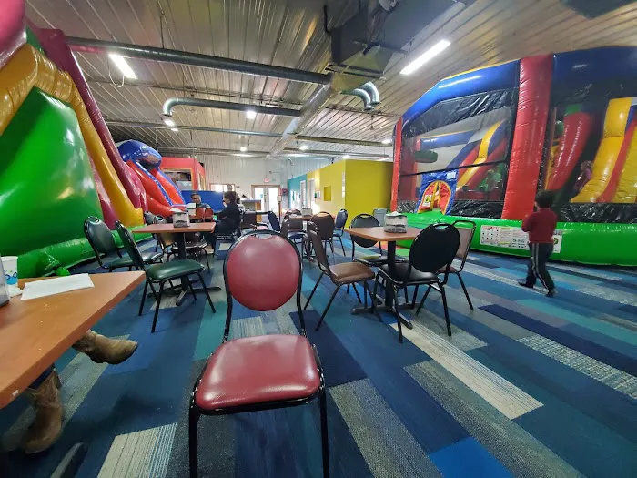 Intents Inflatables Indoor Fun Center Picture 8