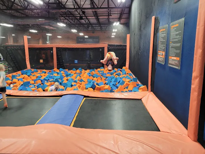 Sky Zone Trampoline Park Picture 7