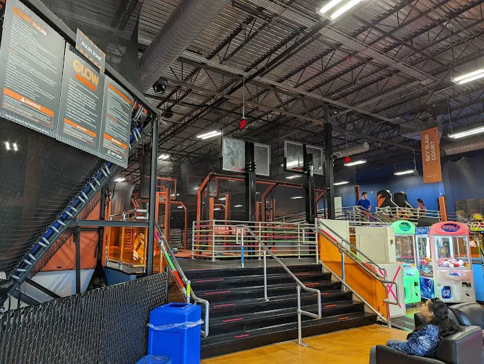 Sky Zone Trampoline Park Picture 4