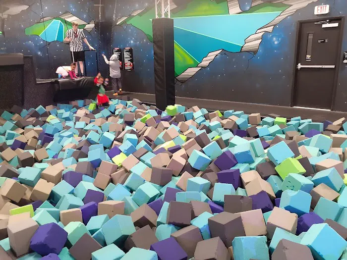 Sky Zone Trampoline Park Picture 4