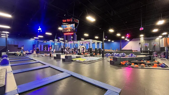Sky Zone Trampoline Park Picture 3