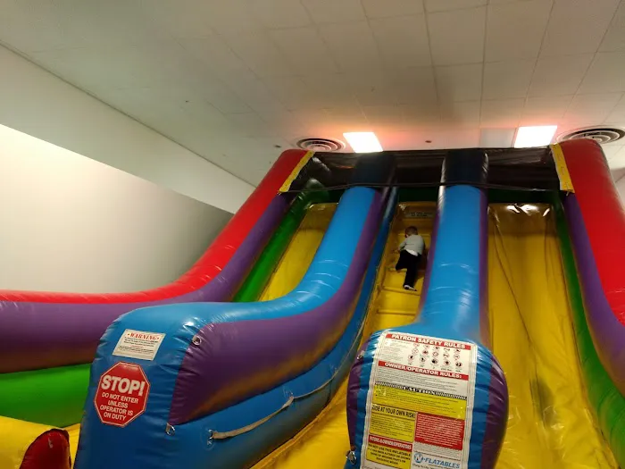 Planet Bounce Pittsburgh - South Star - Tanger Outlets Picture 8