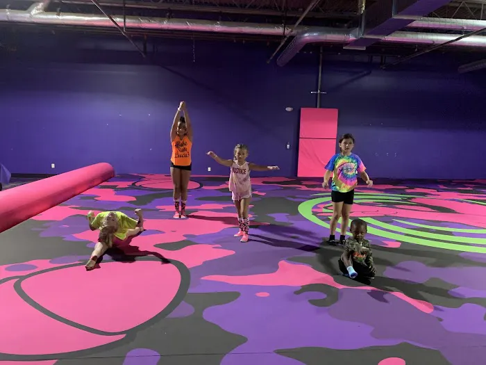 Elevate Trampoline Park Picture 10