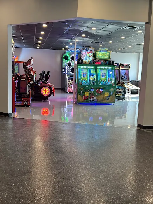 AirCity 360 Trampoline & Adventure Park Picture 7