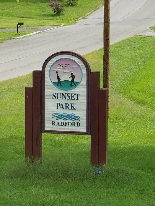 Sunset Park Picture 2