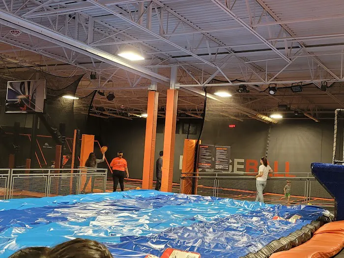 Sky Zone Trampoline Park Picture 5