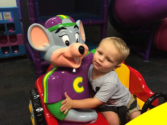 Chuck E. Cheese Picture 6