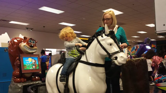 Chuck E. Cheese Picture 2
