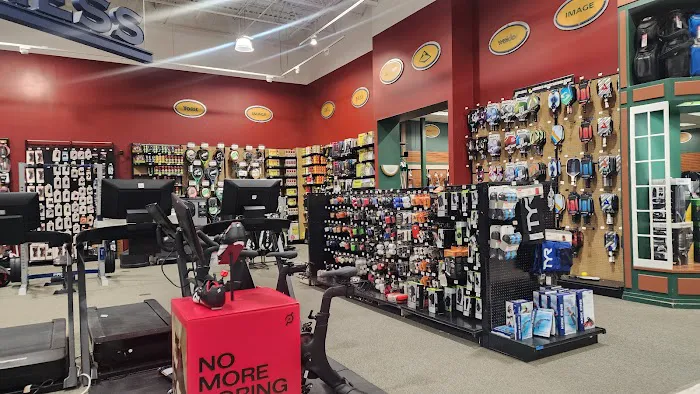 DICK'S Sporting Goods Picture 9