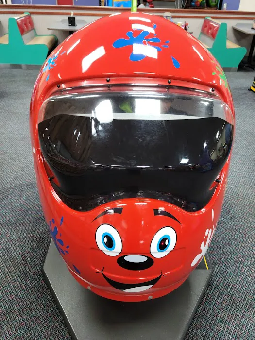 Chuck E. Cheese Picture 3