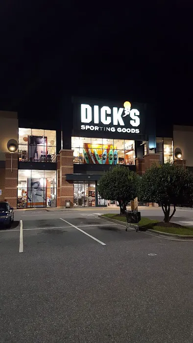 DICK'S Sporting Goods Picture 9