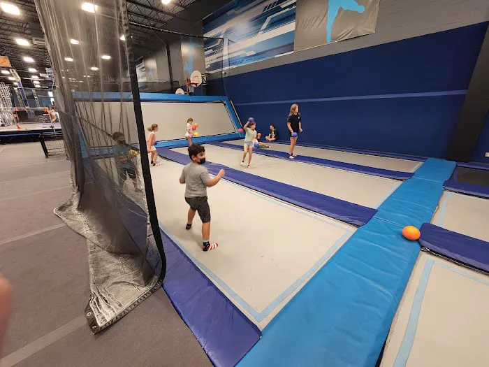 Sky Zone Trampoline Park Picture 4