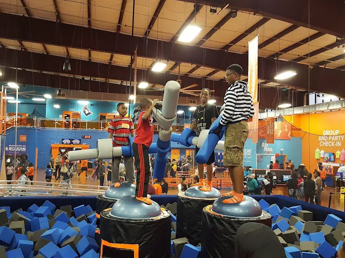 Sky Zone Trampoline Park Picture 5