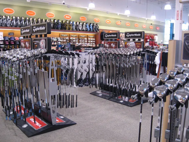 DICK'S Sporting Goods Picture 2