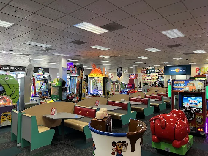Chuck E. Cheese Picture 6