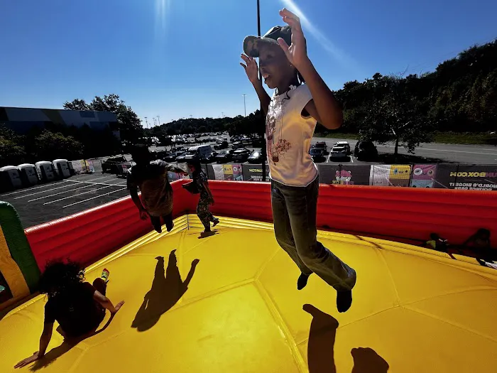 FUNBOX Charlotte at Carolina Place Picture 3