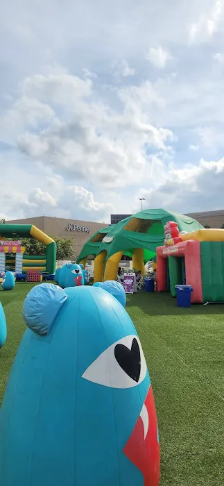 FUNBOX Charlotte at Carolina Place Picture 4