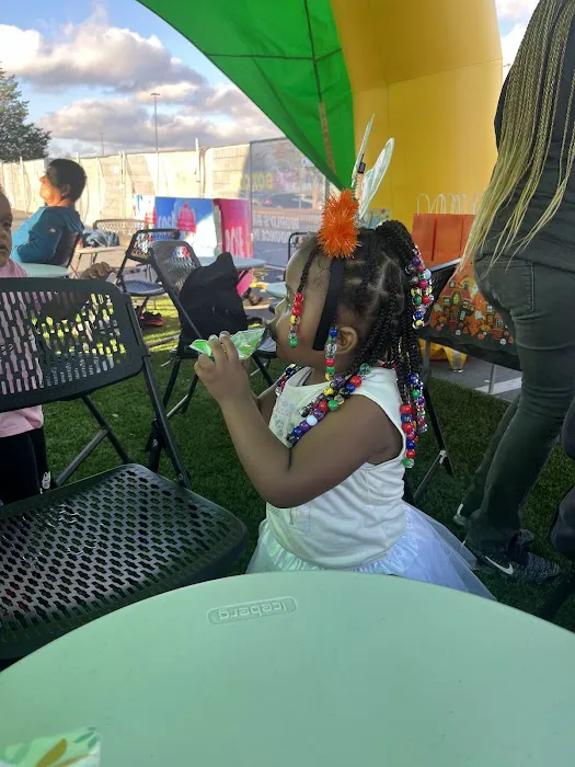 FUNBOX Charlotte at Carolina Place Picture 10