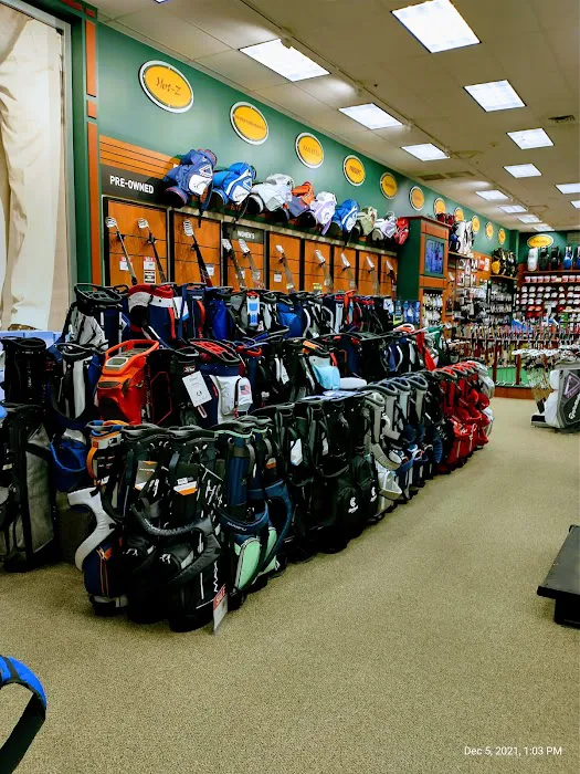 DICK'S Sporting Goods Picture 3
