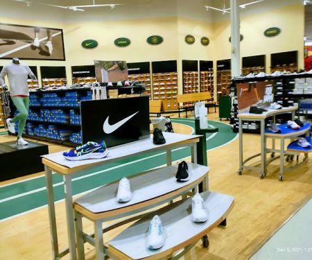 DICK'S Sporting Goods