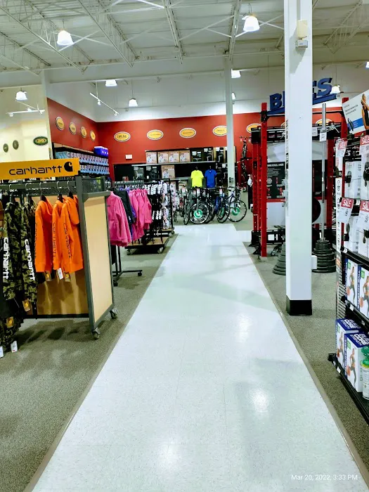 DICK'S Sporting Goods Picture 5