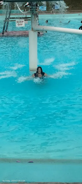 Pine Cove Beach Club & RV Resort Picture 1