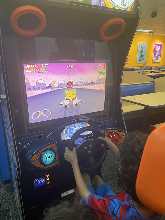 Chuck E. Cheese Picture 1