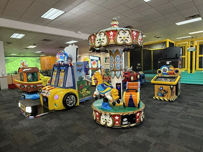 Chuck E. Cheese Picture 2