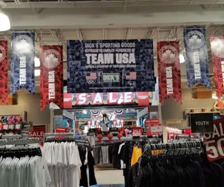 DICK'S Sporting Goods