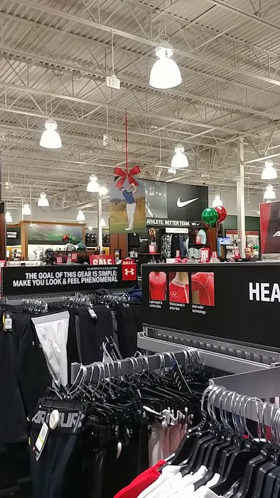DICK'S Sporting Goods Picture 6