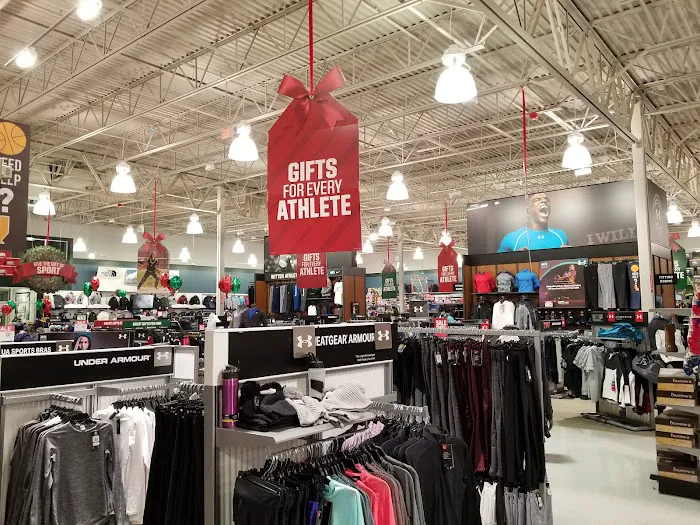 DICK'S Sporting Goods Picture 10