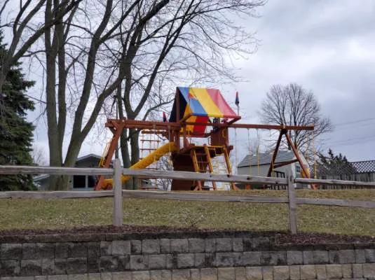 Rainbow Swing Set Superstores Picture 3