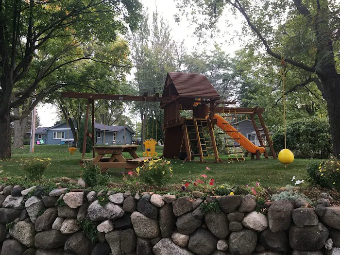 Rainbow Swing Set Superstores Picture 10