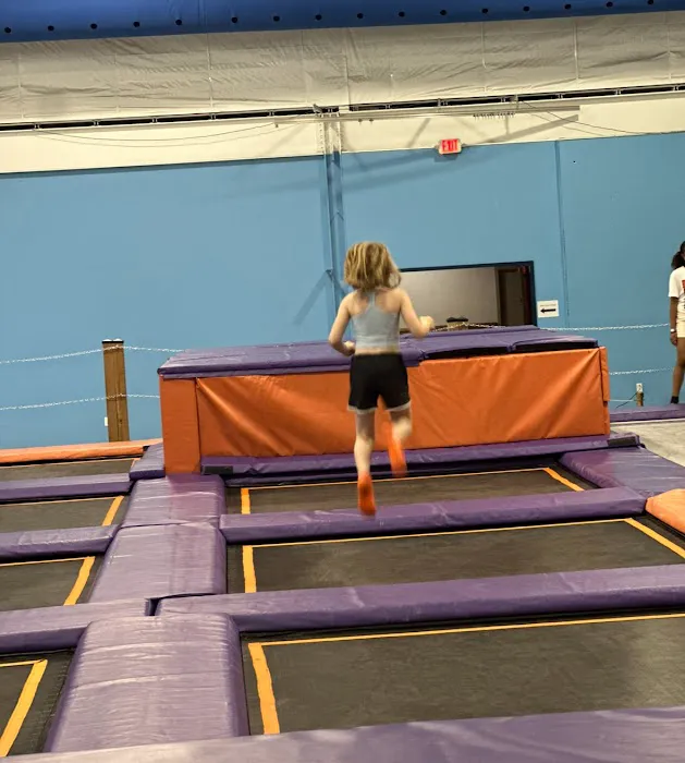 Bounce Trampoline Park Picture 7