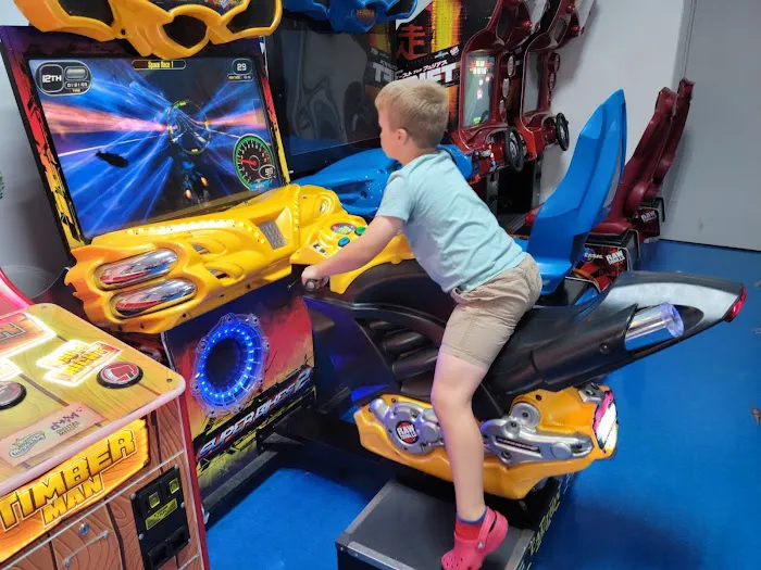 Coral Cove Family Fun Center Picture 3