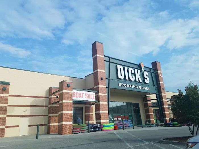 DICK'S Sporting Goods Picture 9
