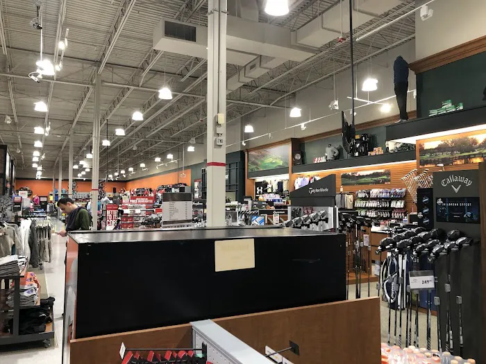 DICK'S Sporting Goods Picture 6
